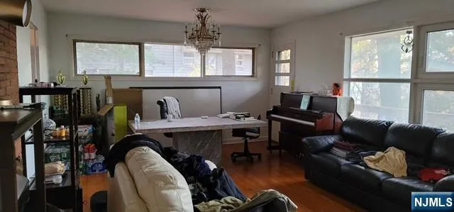 536 Nordhoff Drive Leonia, NJ 07605
