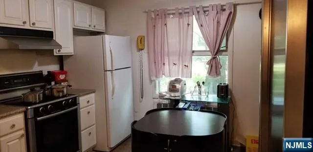 536 Nordhoff Drive Leonia, NJ 07605