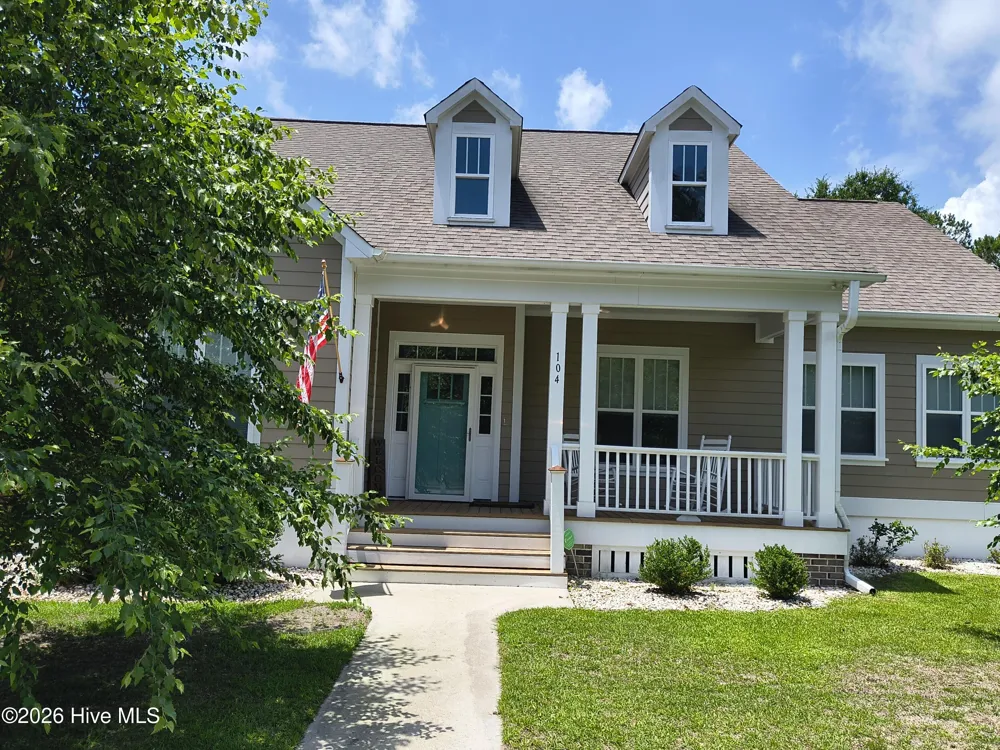 104 Queens Harbor Drive Swansboro, NC 28584