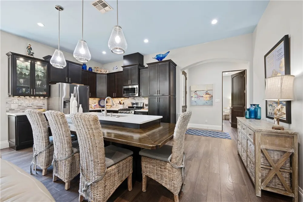 1401 Royal Oaks Fulton, TX 78382