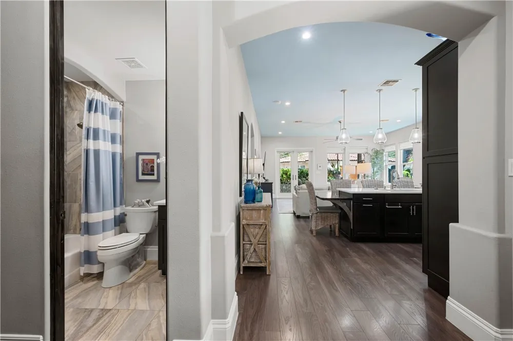 1401 Royal Oaks Fulton, TX 78382