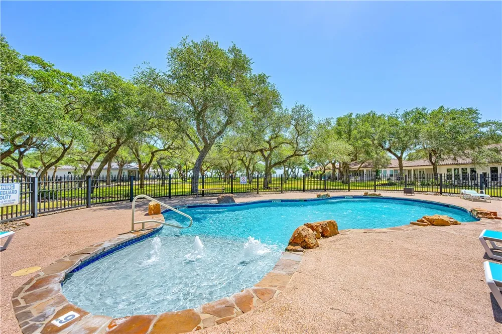 1401 Royal Oaks Fulton, TX 78382