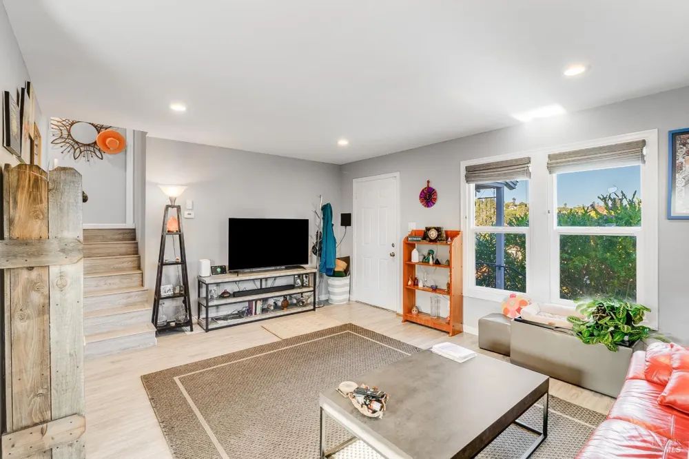 137 Hermosa Avenue Vallejo, CA 94589