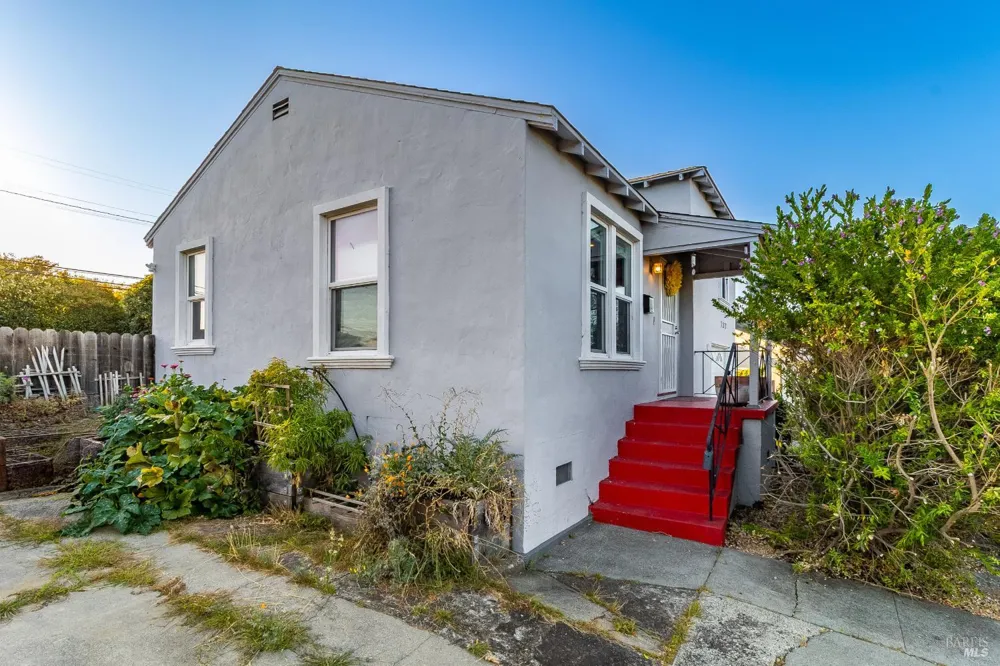 137 Hermosa Avenue Vallejo, CA 94589