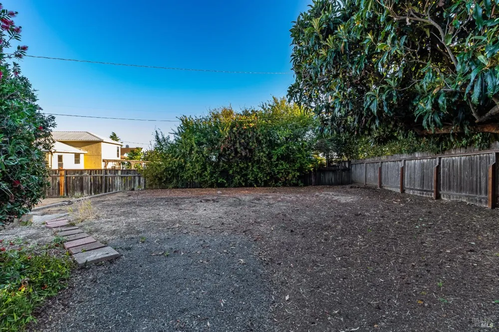 137 Hermosa Avenue Vallejo, CA 94589