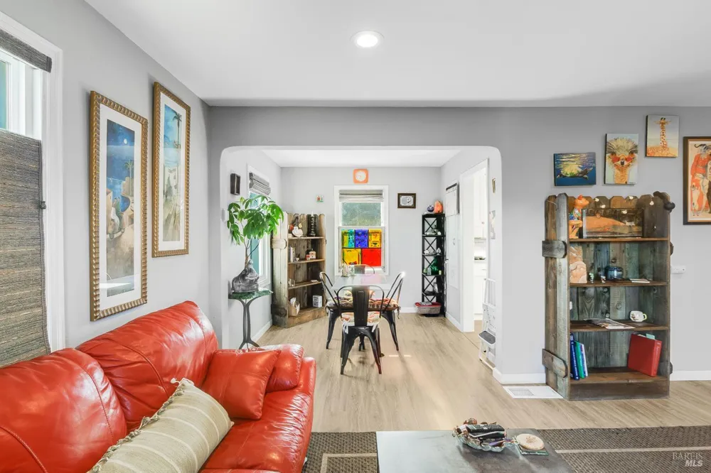 137 Hermosa Avenue Vallejo, CA 94589