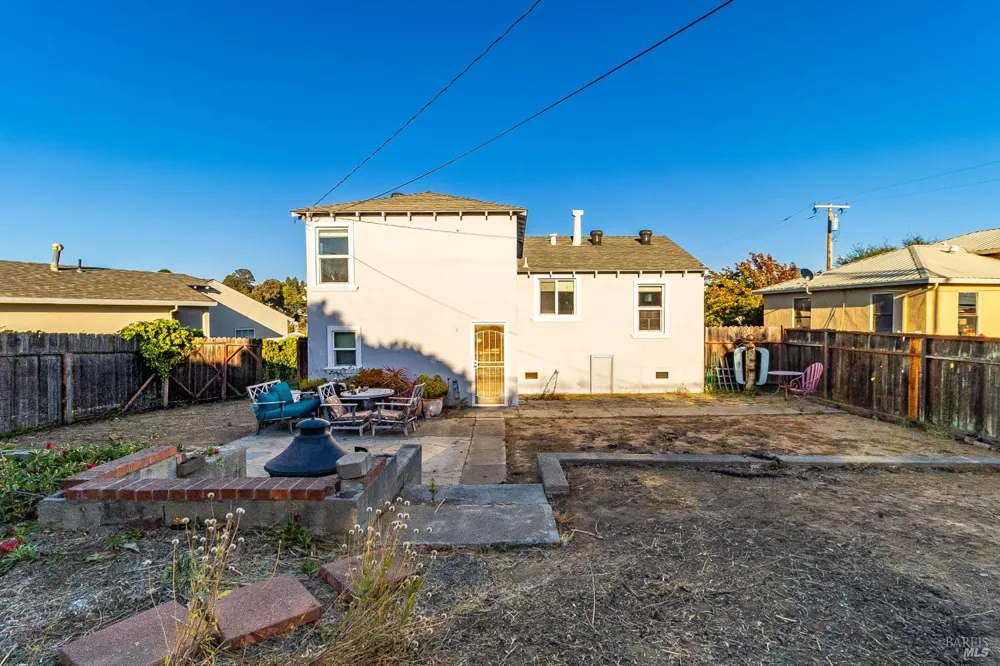 137 Hermosa Avenue Vallejo, CA 94589