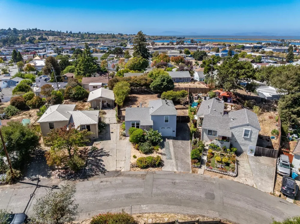 137 Hermosa Avenue Vallejo, CA 94589