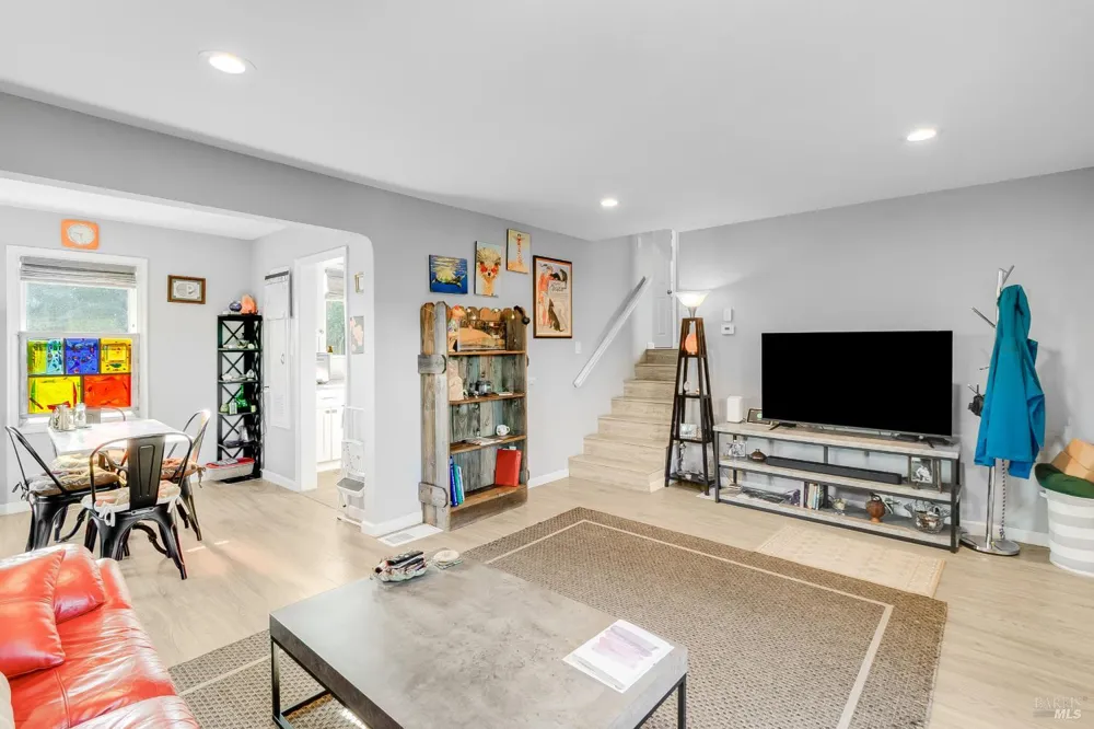 137 Hermosa Avenue Vallejo, CA 94589