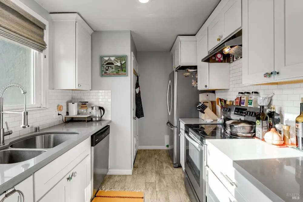 137 Hermosa Avenue Vallejo, CA 94589