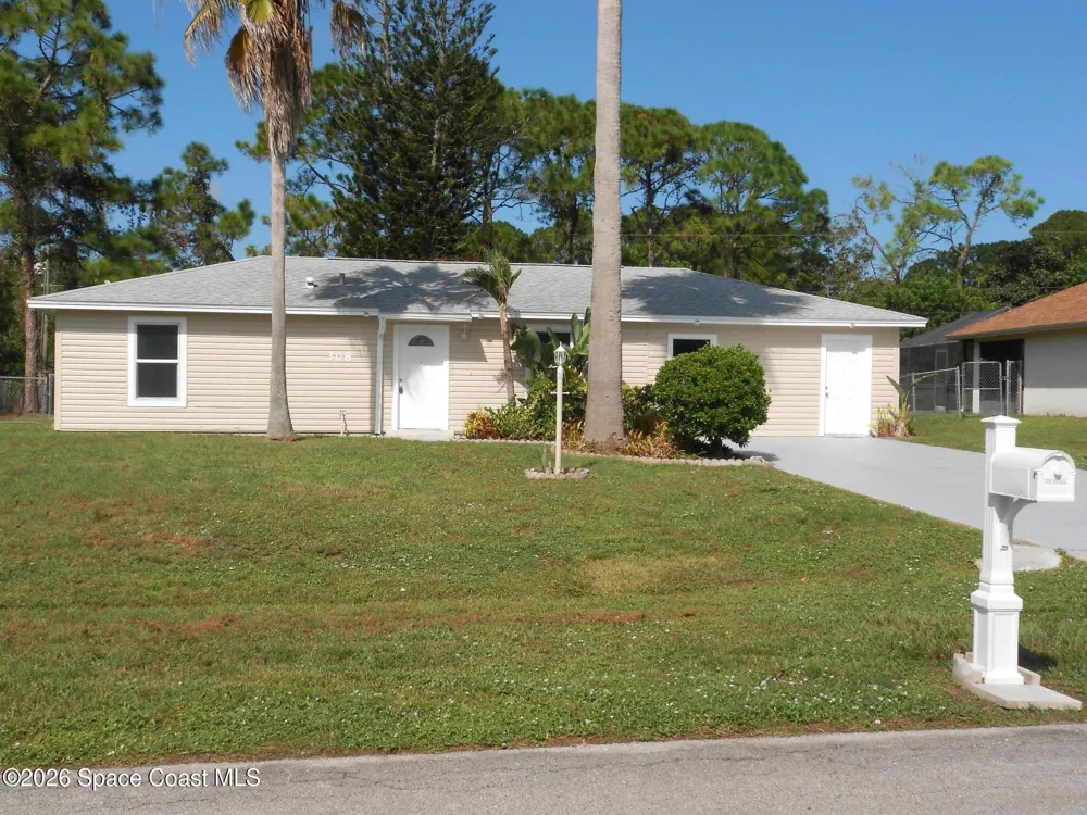 308 Vin Rose Circle SE Palm Bay, FL 32909