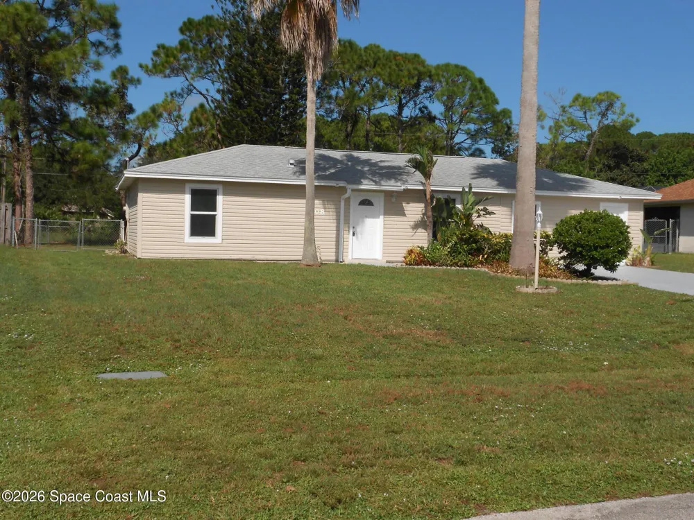 308 Vin Rose Circle SE Palm Bay, FL 32909