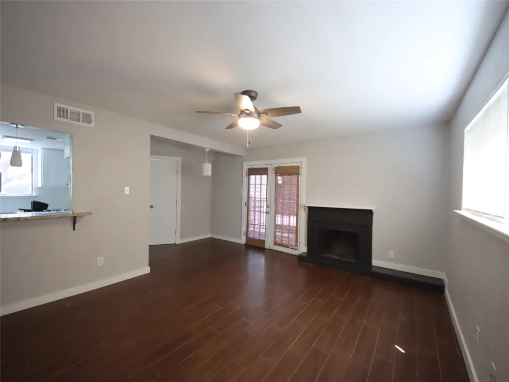 1600 West Avenue #21 Austin, TX 78701