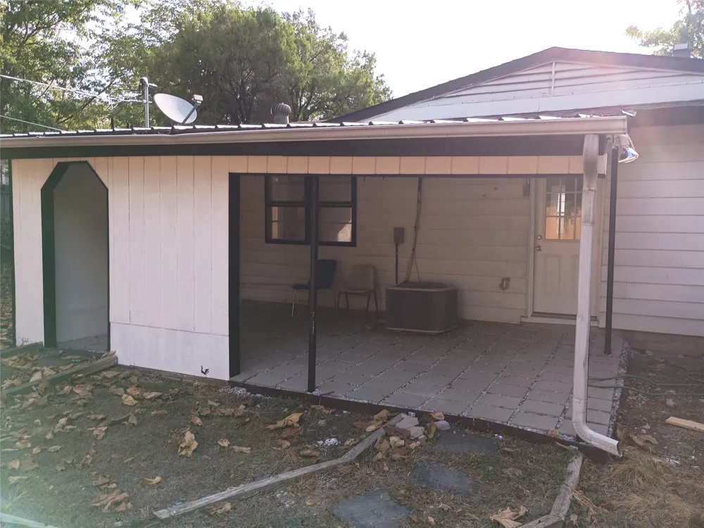 702 Jonathan Lane Arlington, TX 76010