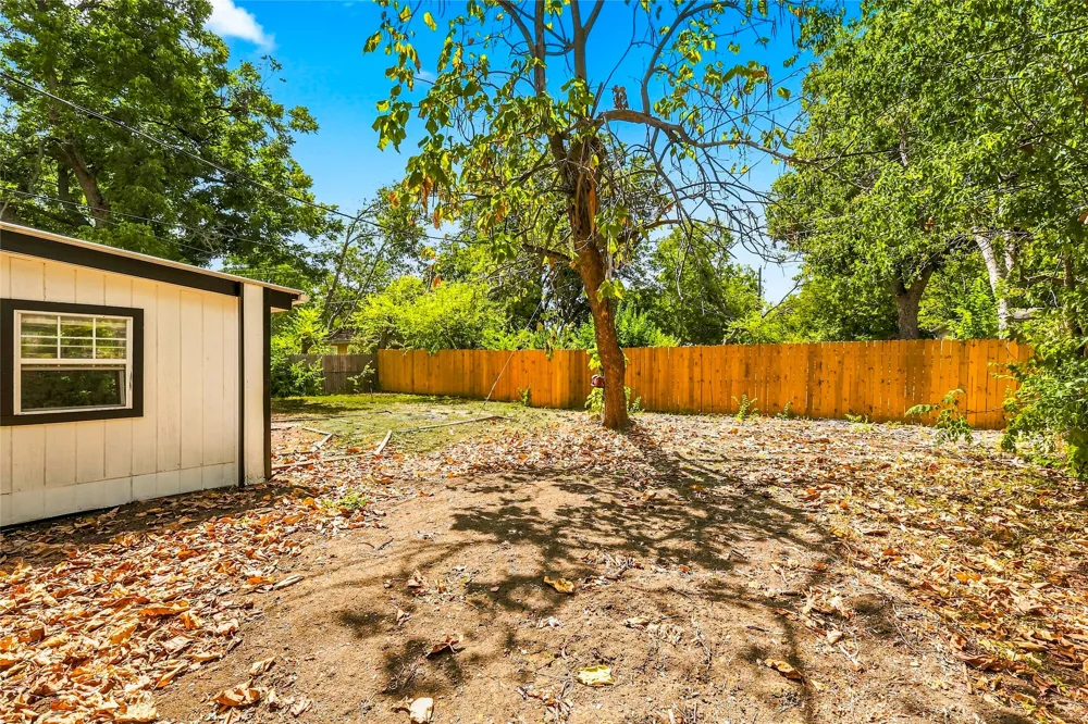 702 Jonathan Lane Arlington, TX 76010