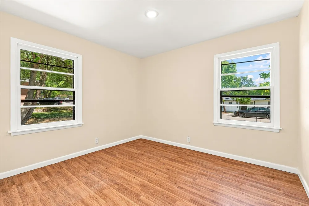 702 Jonathan Lane Arlington, TX 76010