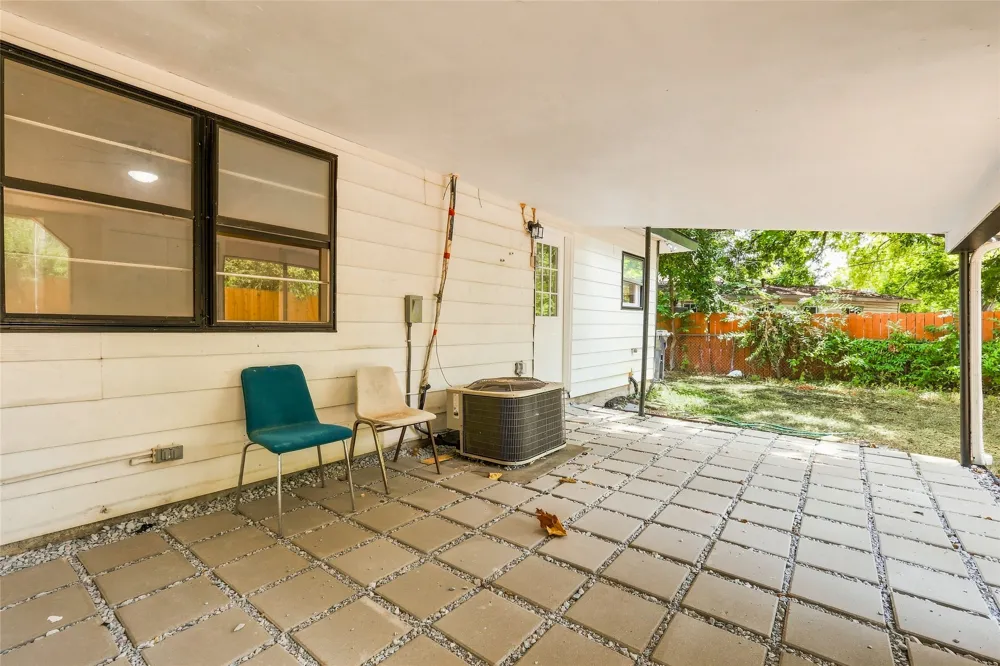 702 Jonathan Lane Arlington, TX 76010