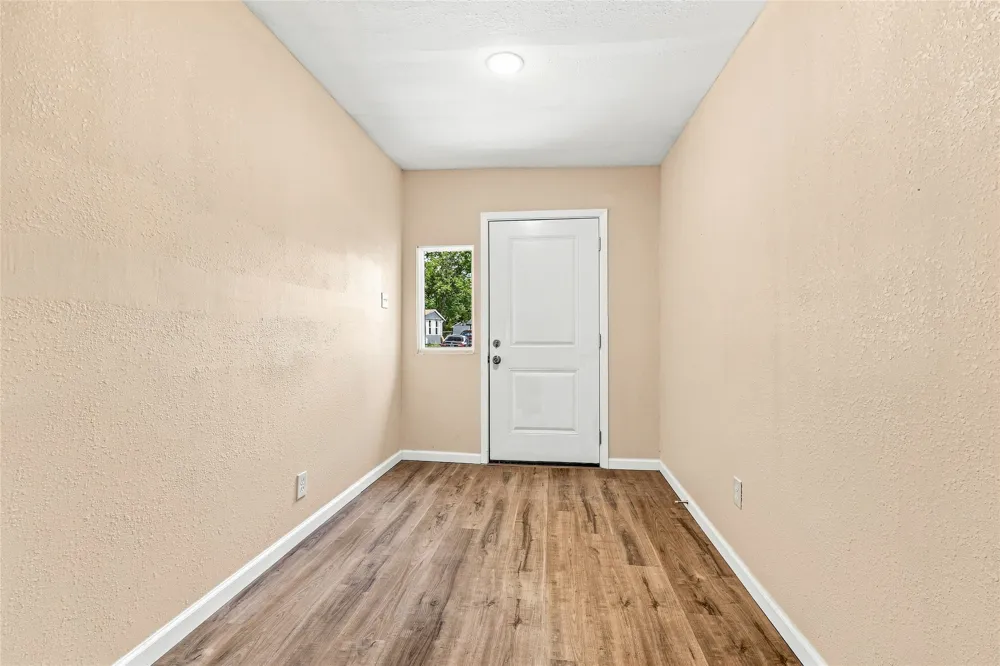 702 Jonathan Lane Arlington, TX 76010