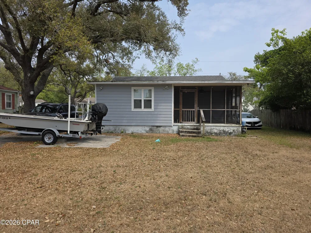 1609 Billings Avenue Panama City, FL 32401