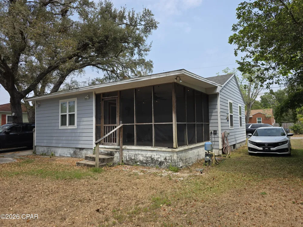 1609 Billings Avenue Panama City, FL 32401