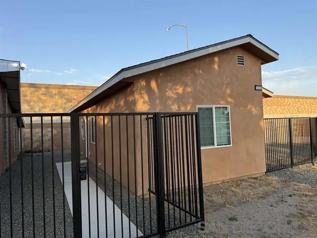 2409 E.Palmyra Ave Orange, CA 92866