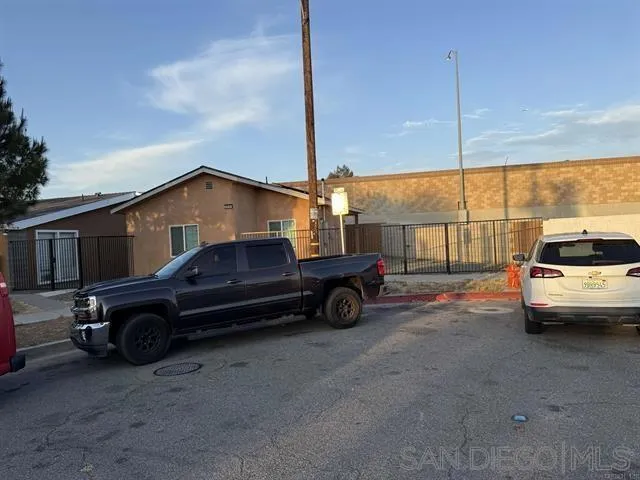 2409 E.Palmyra Ave Orange, CA 92866