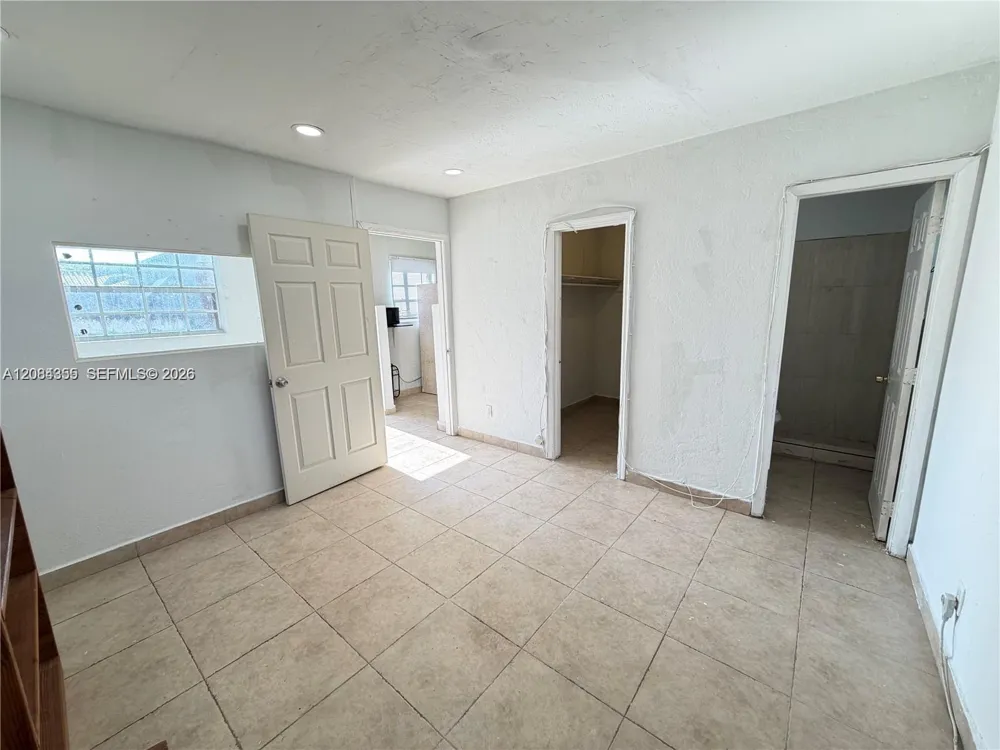 2212 Grant St #2 Hollywood, FL 33020