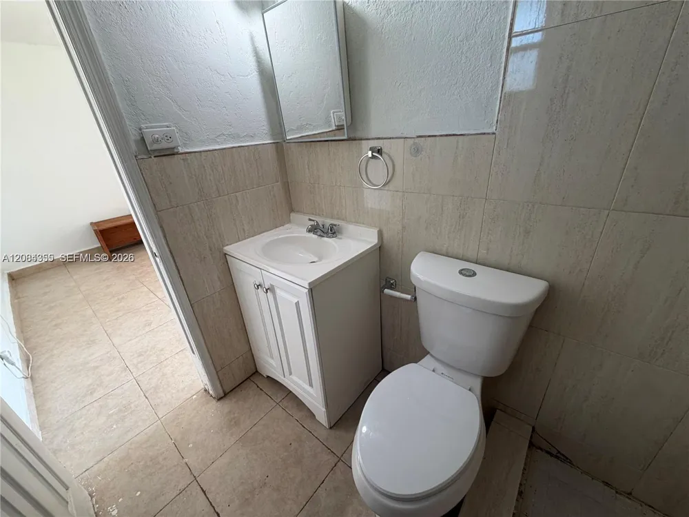 2212 Grant St #2 Hollywood, FL 33020