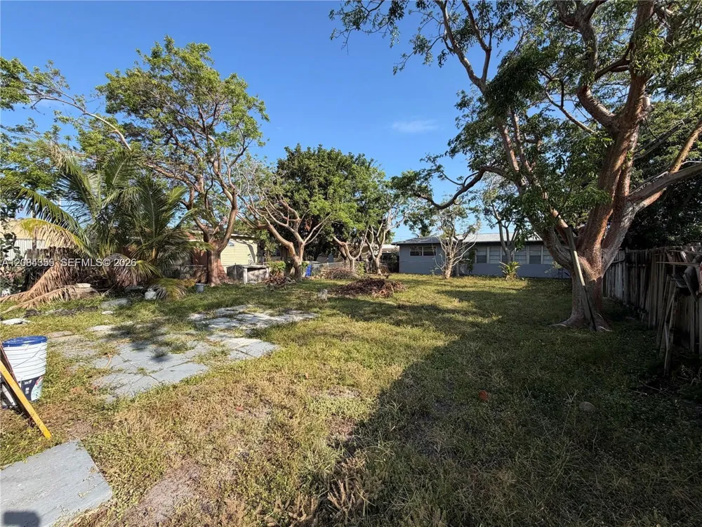 2212 Grant St #2 Hollywood, FL 33020