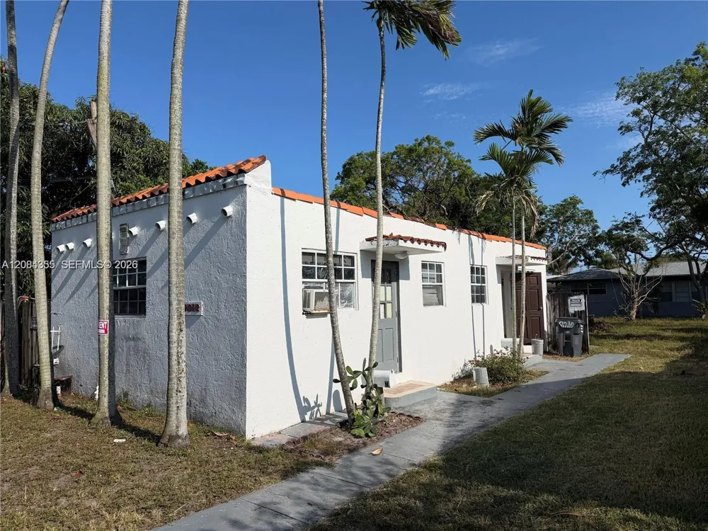 2212 Grant St #2 Hollywood, FL 33020