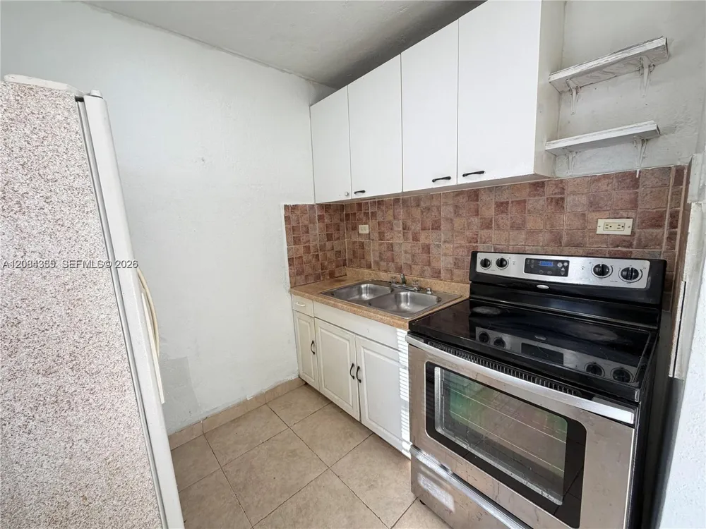 2212 Grant St #2 Hollywood, FL 33020