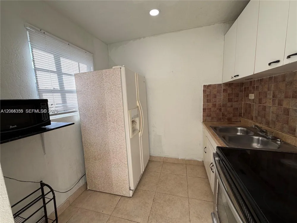2212 Grant St #2 Hollywood, FL 33020