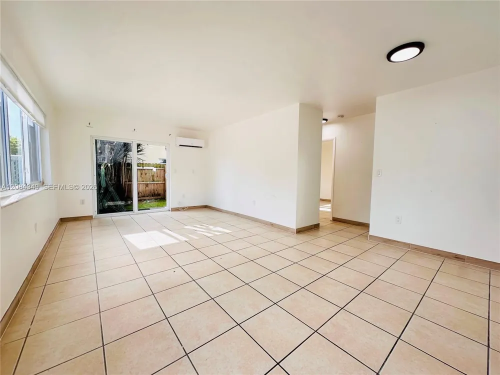 501 NE 82nd Ter #4 Miami, FL 33138