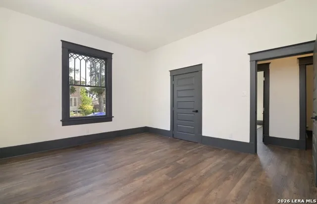 207 LORETTA PL San Antonio, TX 78210