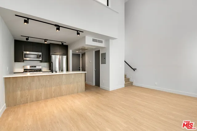 3602 Dunn Drive #5 Los Angeles, CA 90034