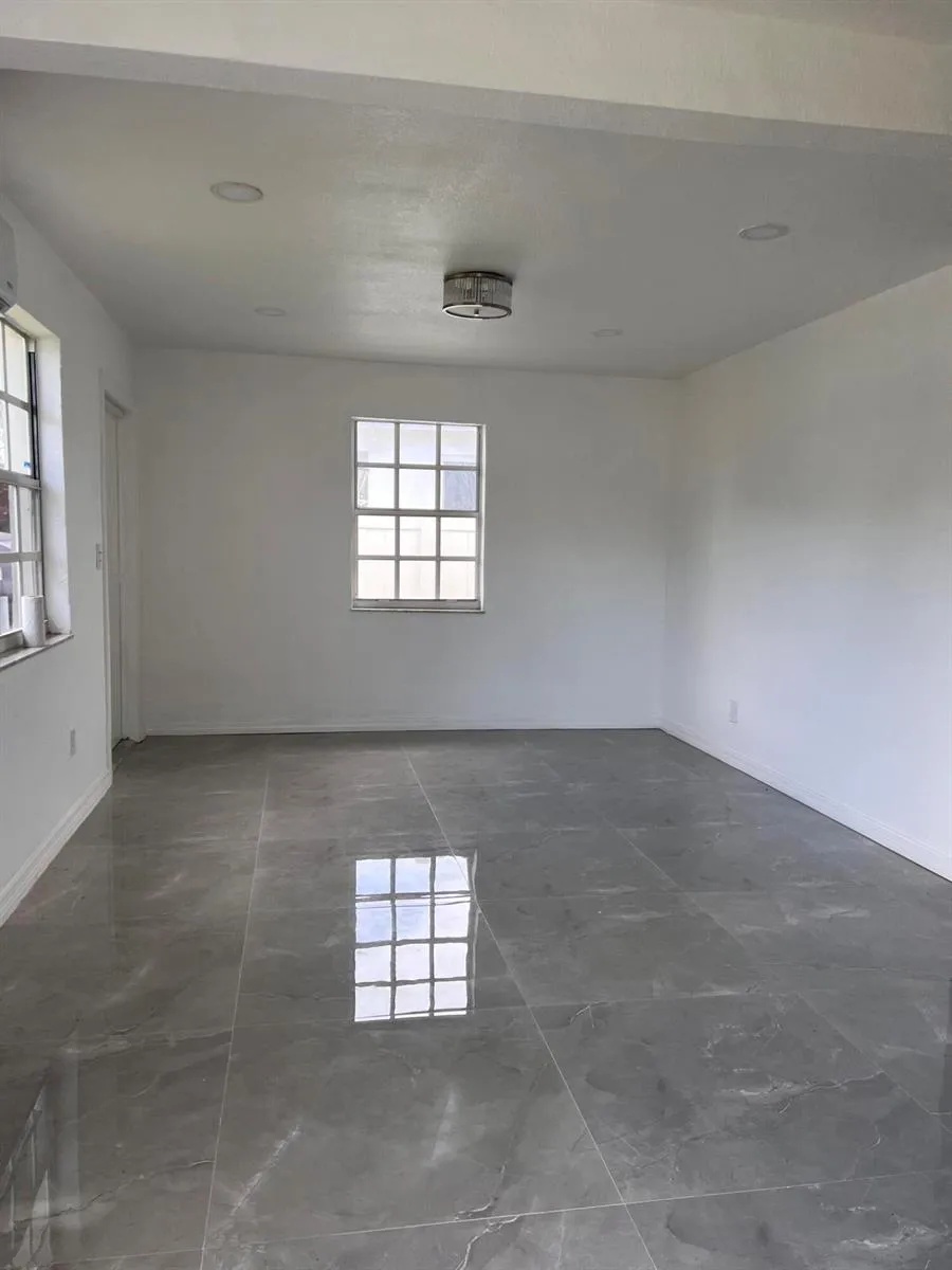 5012 SW 22ND STREET West Park, FL 33023
