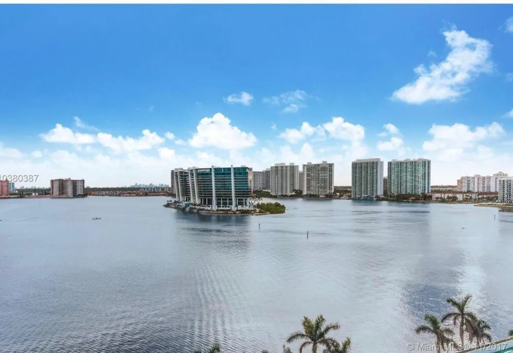19101 NE 36TH DRIVE #1606 Aventura, FL 33180