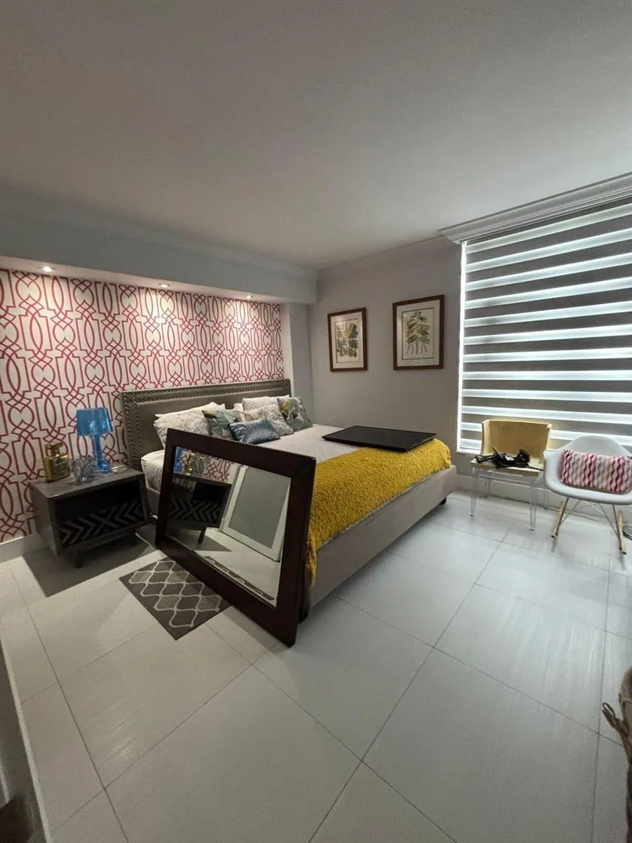 19101 NE 36TH DRIVE #1606 Aventura, FL 33180