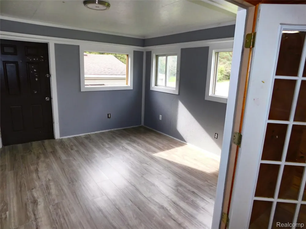 2780 W Clarkston Road Orion Charter Township, MI 48362