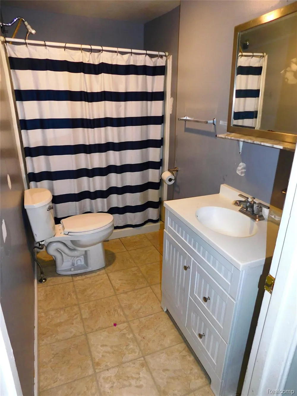 2780 W Clarkston Road Orion Charter Township, MI 48362