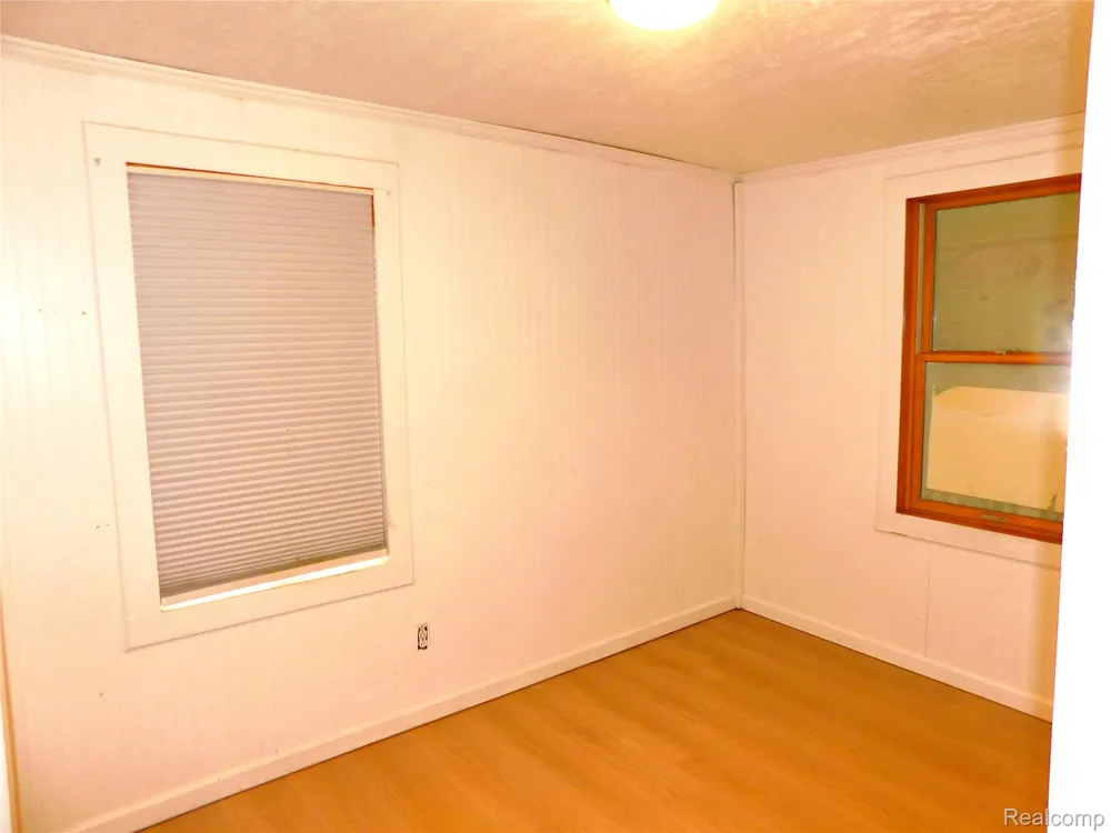 2780 W Clarkston Road Orion Charter Township, MI 48362
