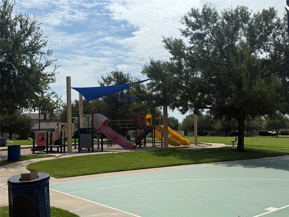 13100 Winecup Mallow Trail Elgin, TX 78621