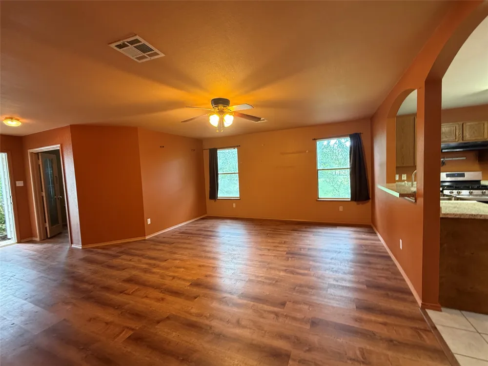 13100 Winecup Mallow Trail Elgin, TX 78621