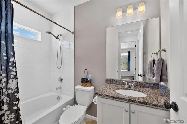 4403 Picadilly Court Aurora, CO 80019
