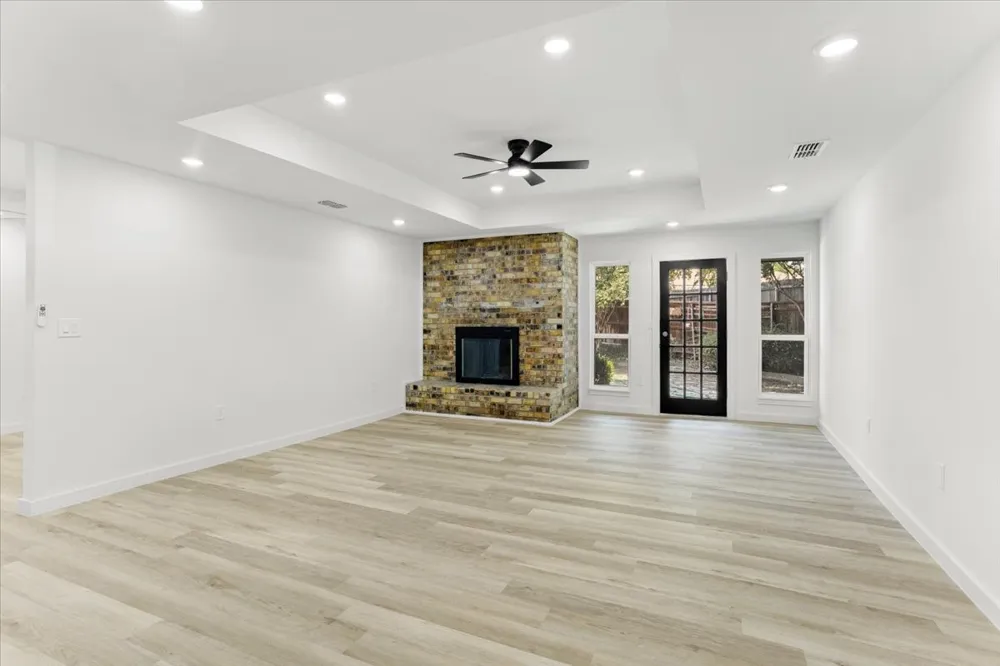 2149 Willow Place #A & B Carrollton, TX 75006