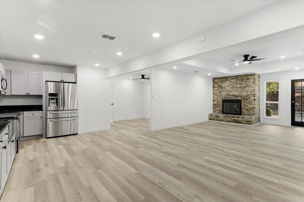 2149 Willow Place #A & B Carrollton, TX 75006