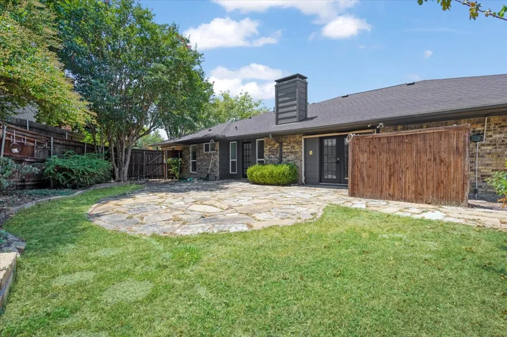 2149 Willow Place #A & B Carrollton, TX 75006