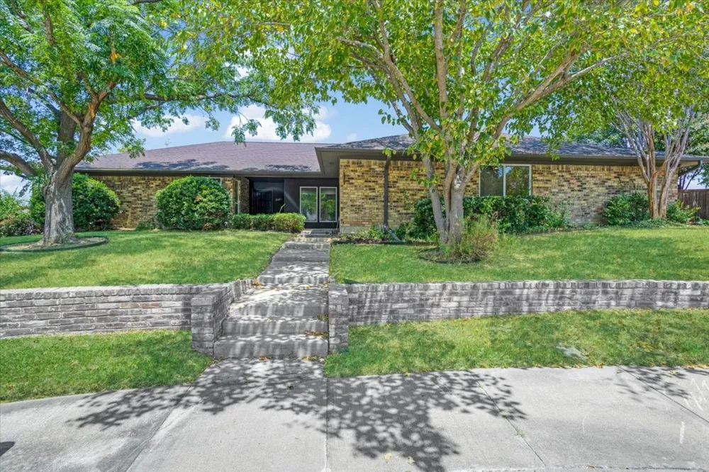2149 Willow Place #A & B Carrollton, TX 75006