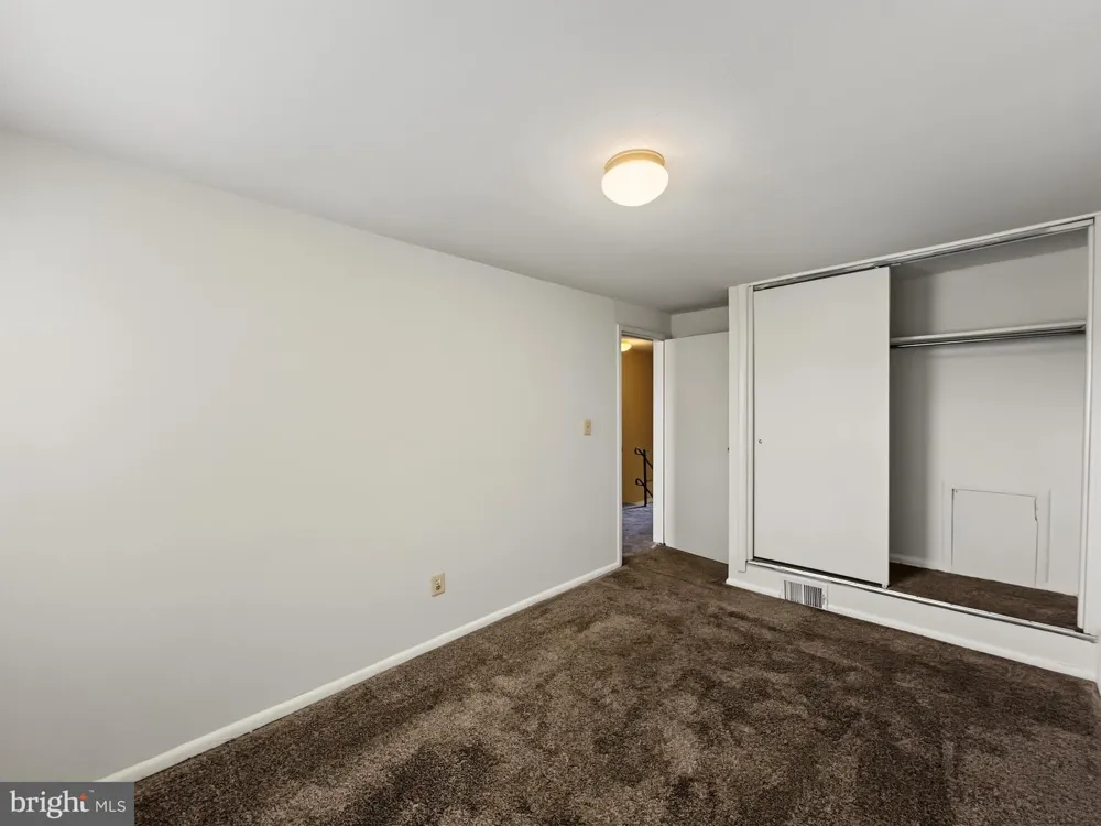 7871 ST BRIDGET LANE Dundalk, MD 21222