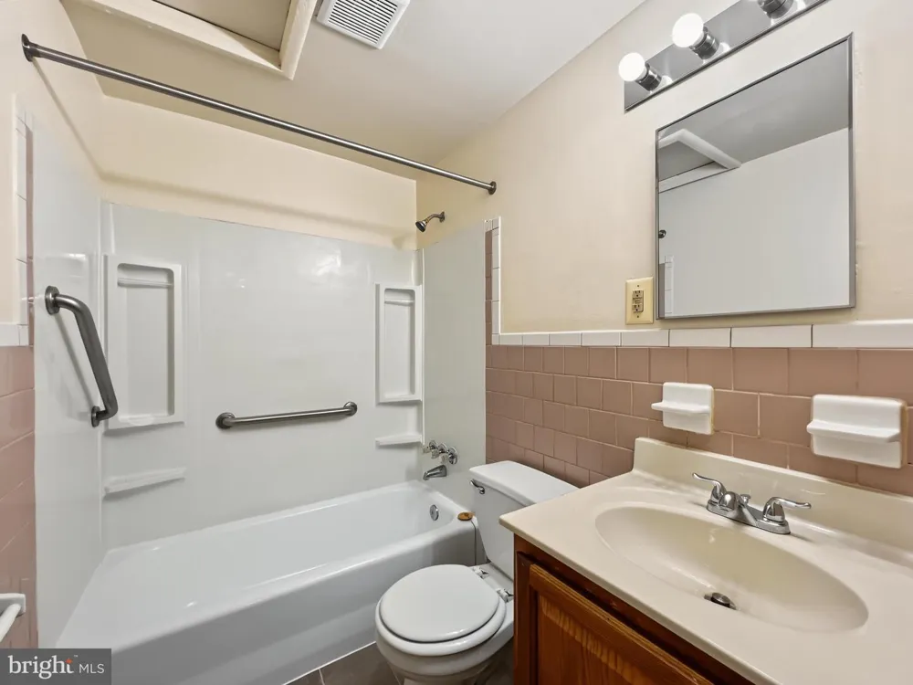 7845 ST CLAIRE LANE Dundalk, MD 21222